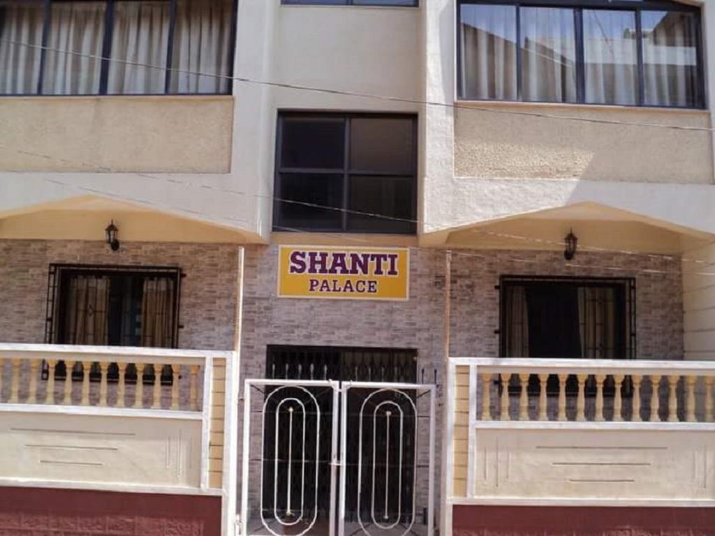 Hotel Shanti Palaceマハバレシュワール エクステリア 写真